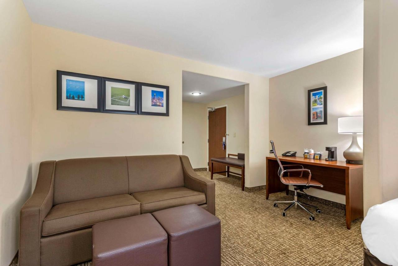 Comfort Suites At Kennesaw State University Exterior foto