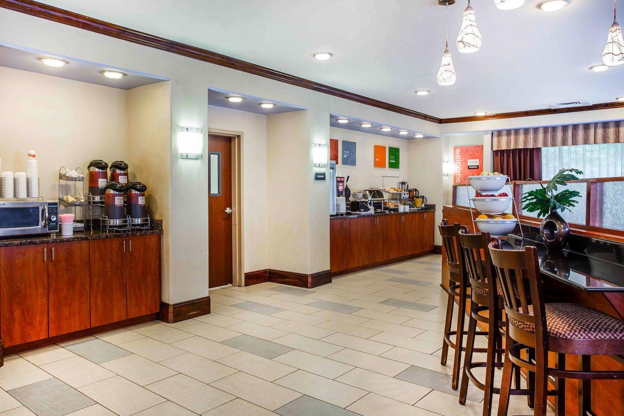 Comfort Suites At Kennesaw State University Exterior foto